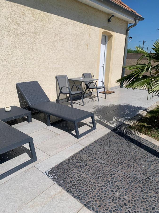 Independant Avec Piscine Et Jardin Apartment *